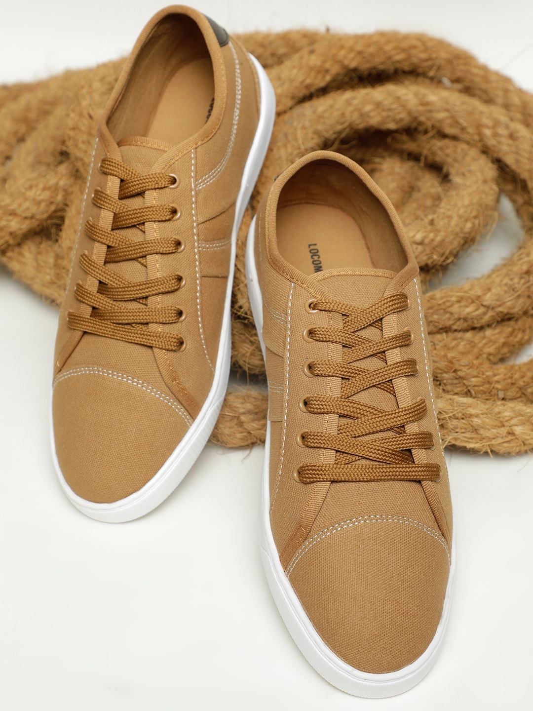 

LOCOMOTIVE Men Khaki Sneakers