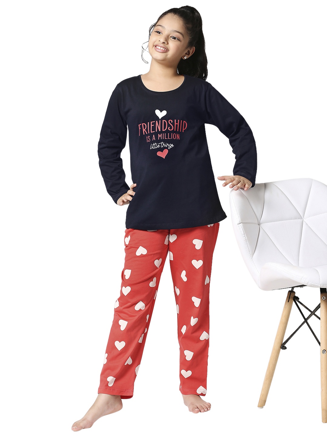

Zeyo Girls Navy Blue & Red Printed Night suit