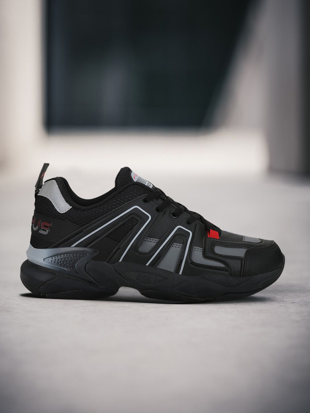 

Campus Men Black Running Shoes