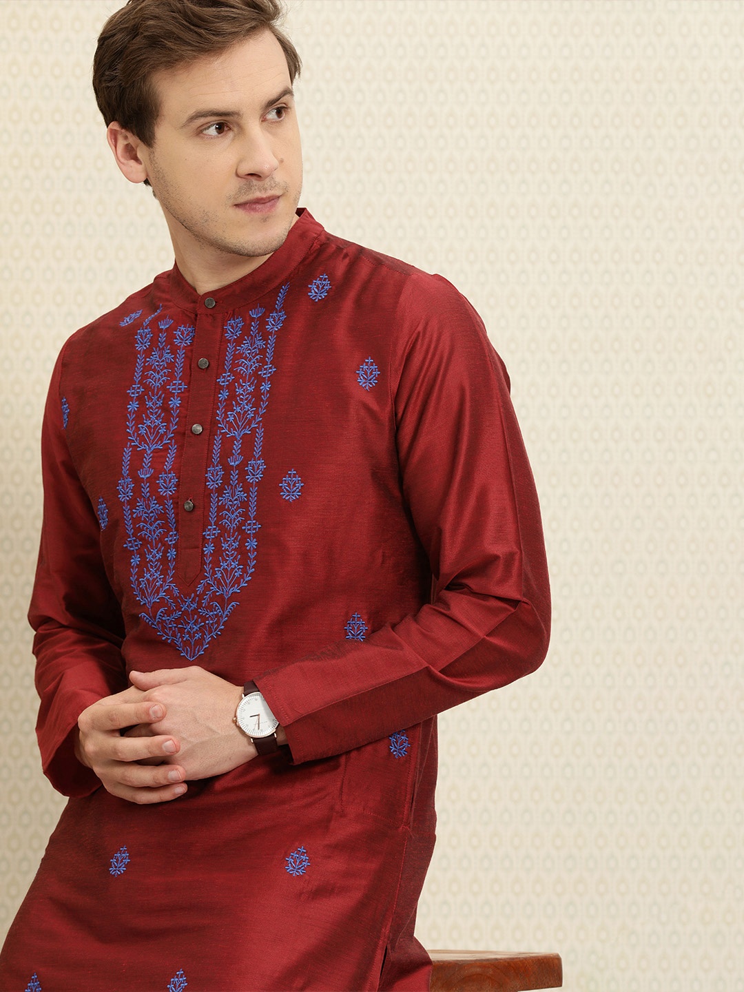 

House of Pataudi Men Maroon Ethnic Motifs Embroidered Regular Jashn Kurta with Trousers