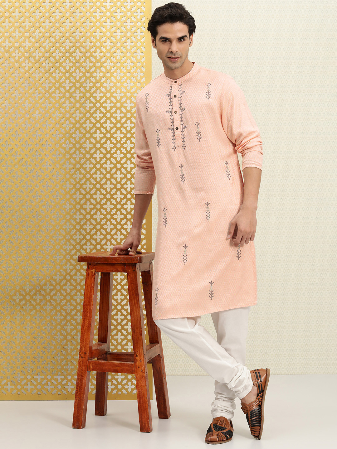 

House of Pataudi Men Peach-Coloured Woven Design Jashn Kurta