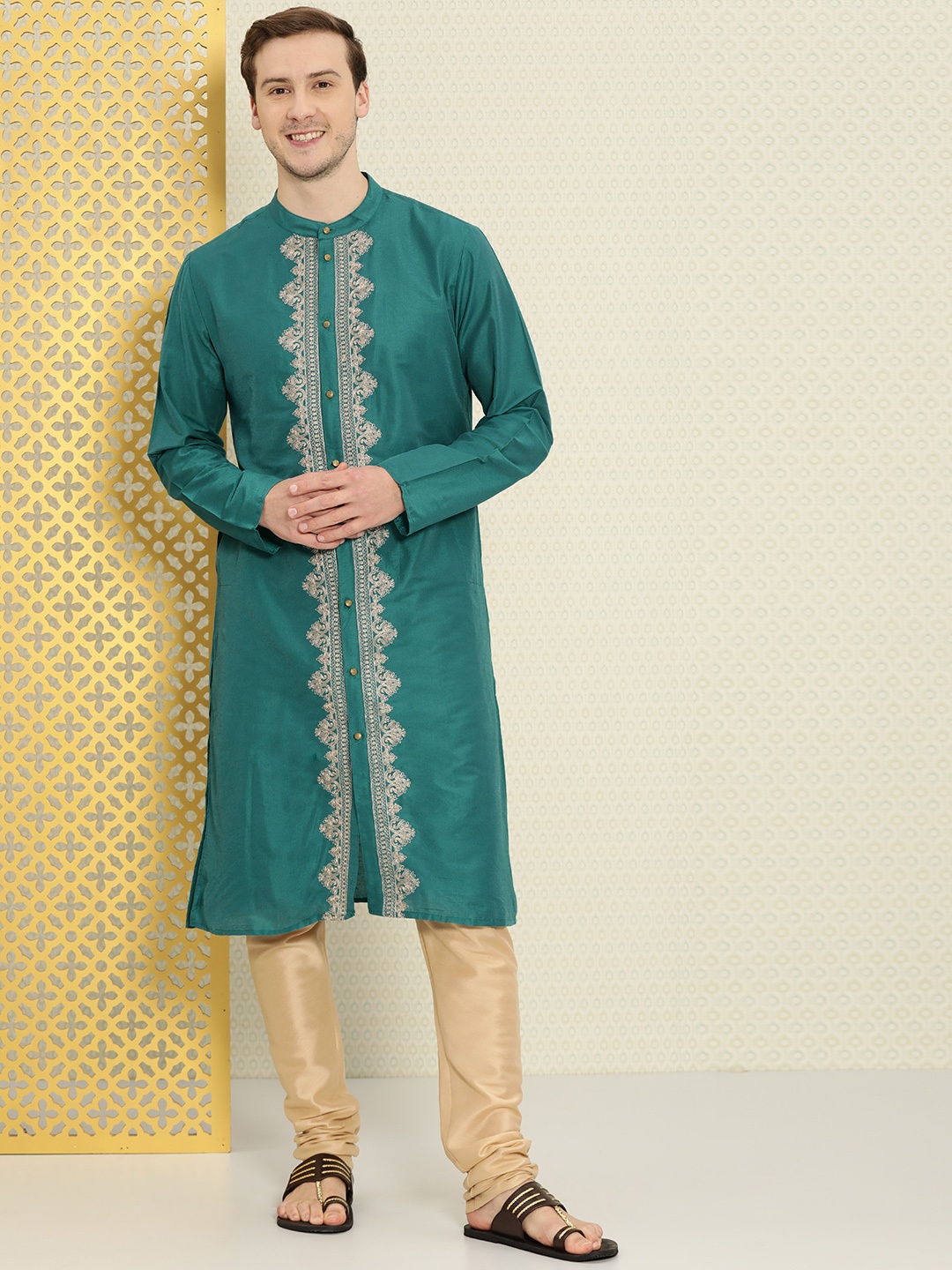 

House of Pataudi Men Teal Blue Zari Embroidered Jashn Kurta
