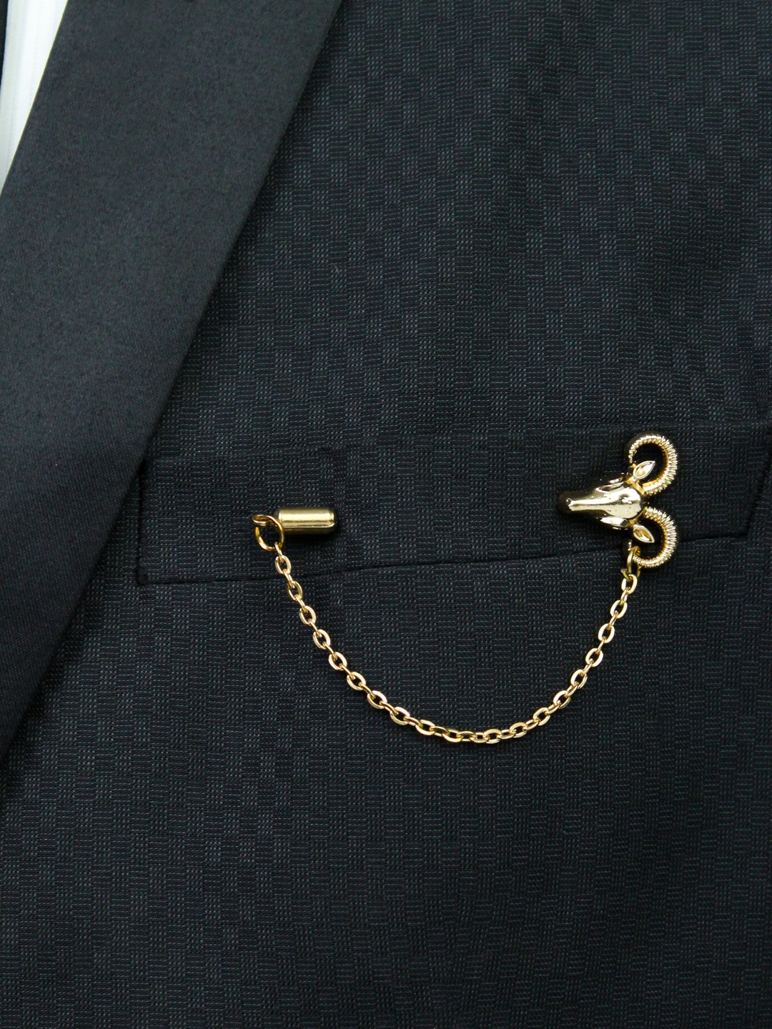 

PELUCHE Gold-Toned Heady Ram Lapel Pin
