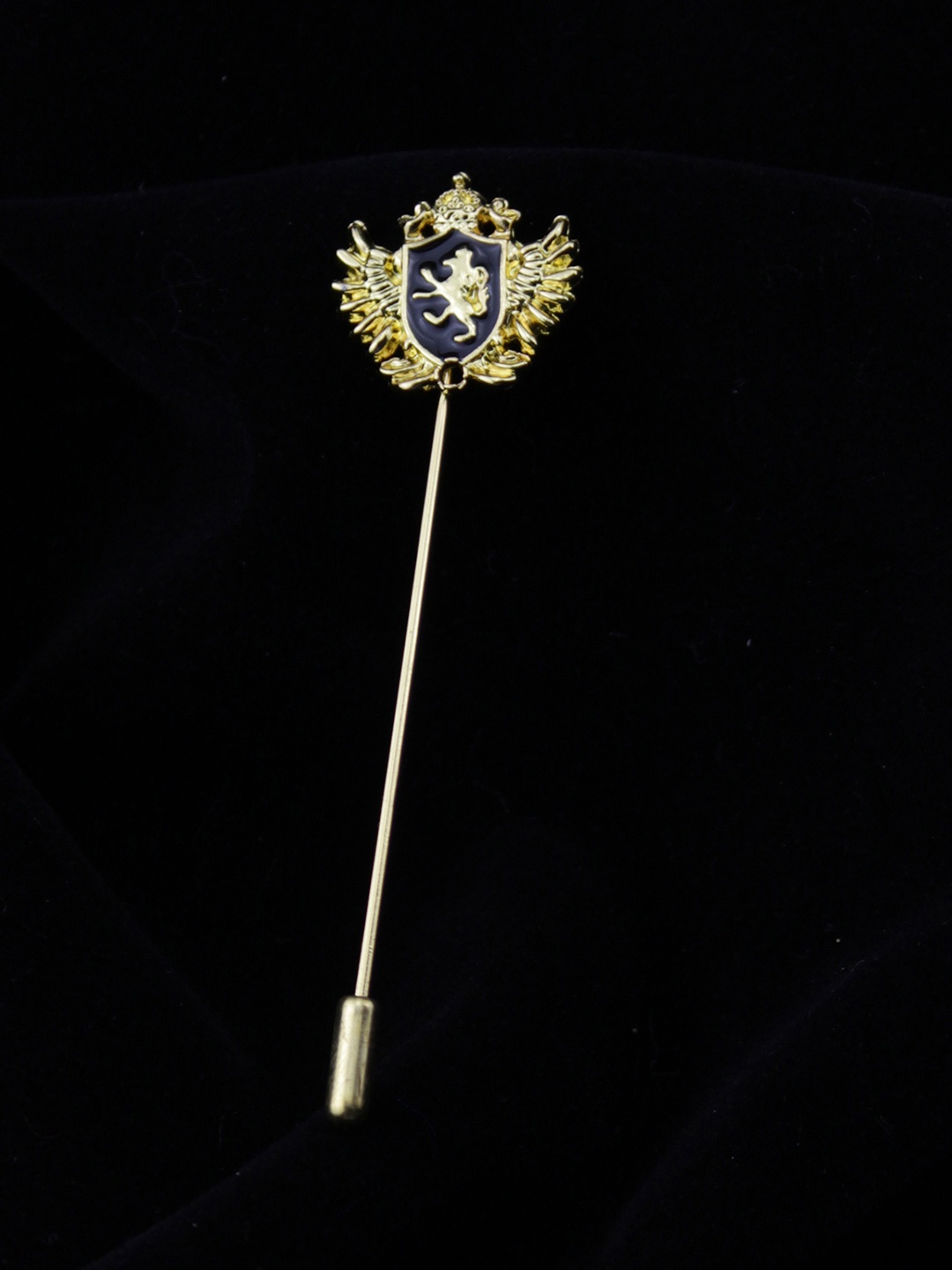 

PELUCHE Black & Gold-Toned Coat Of Arms Brooch Lapel Pin