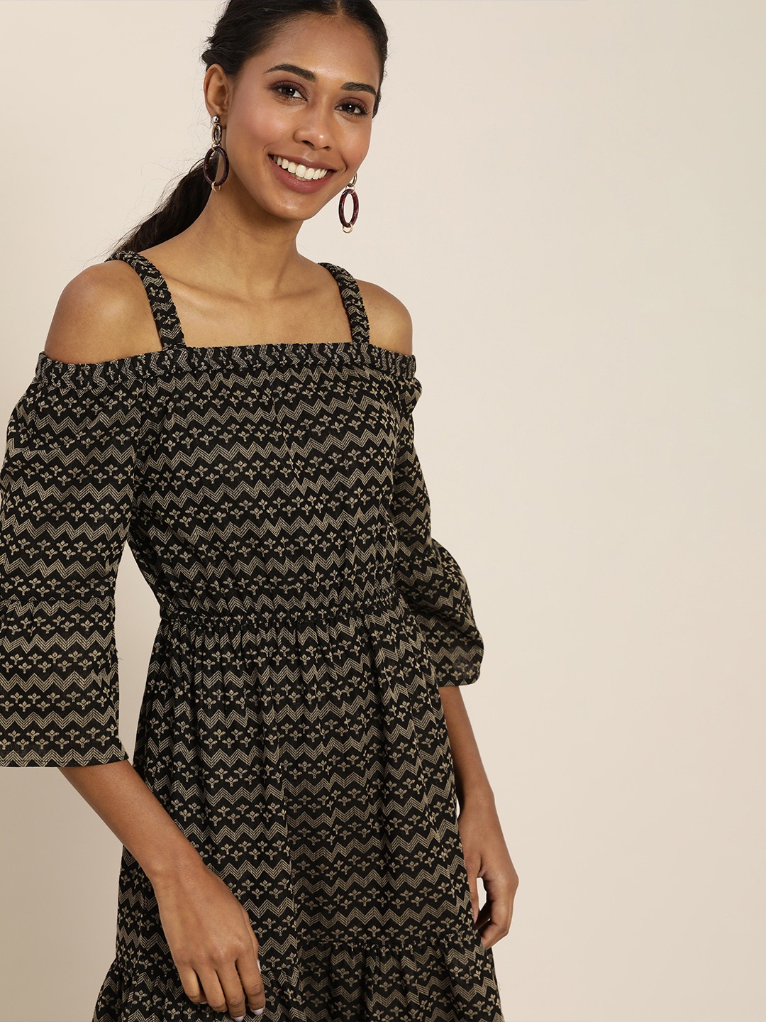 

Taavi Black & Beige Woven Legacy Cold-Shoulder Fit & Flared Tiered Dress