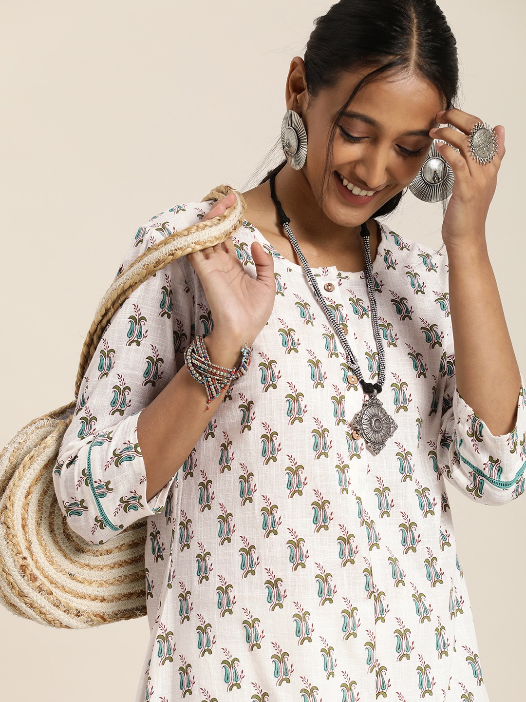 

Taavi Women White Ethnic Motifs Printed Pure Cotton Kurta with Palazzos