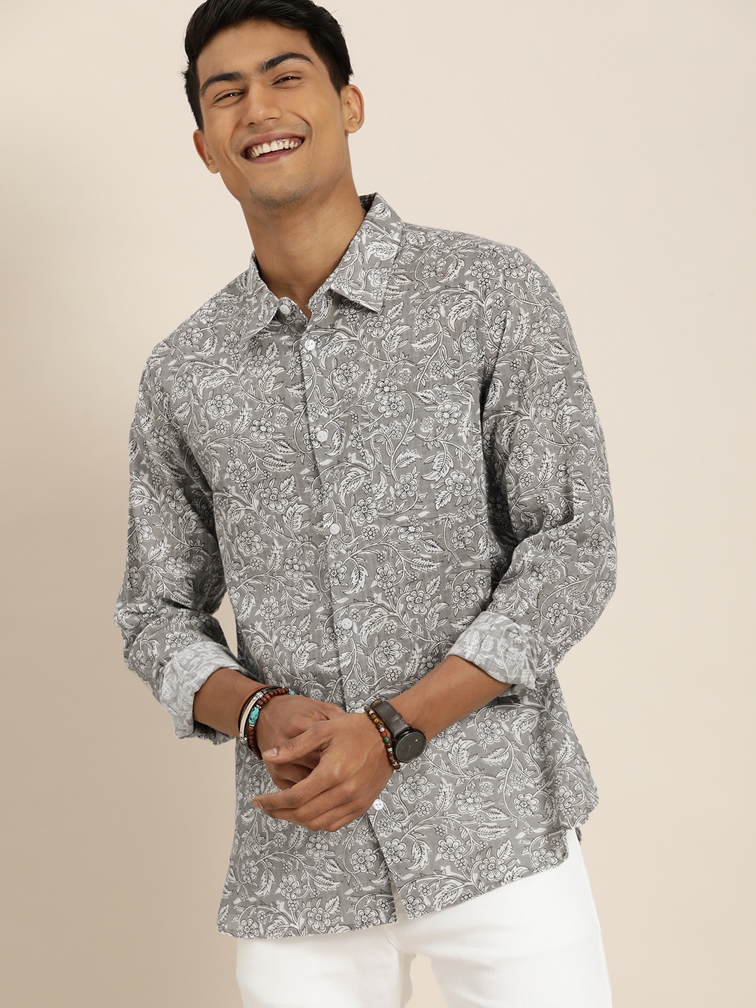

Taavi Men Grey & White Block Print Legacy Casual Shirt with Chest Pocket