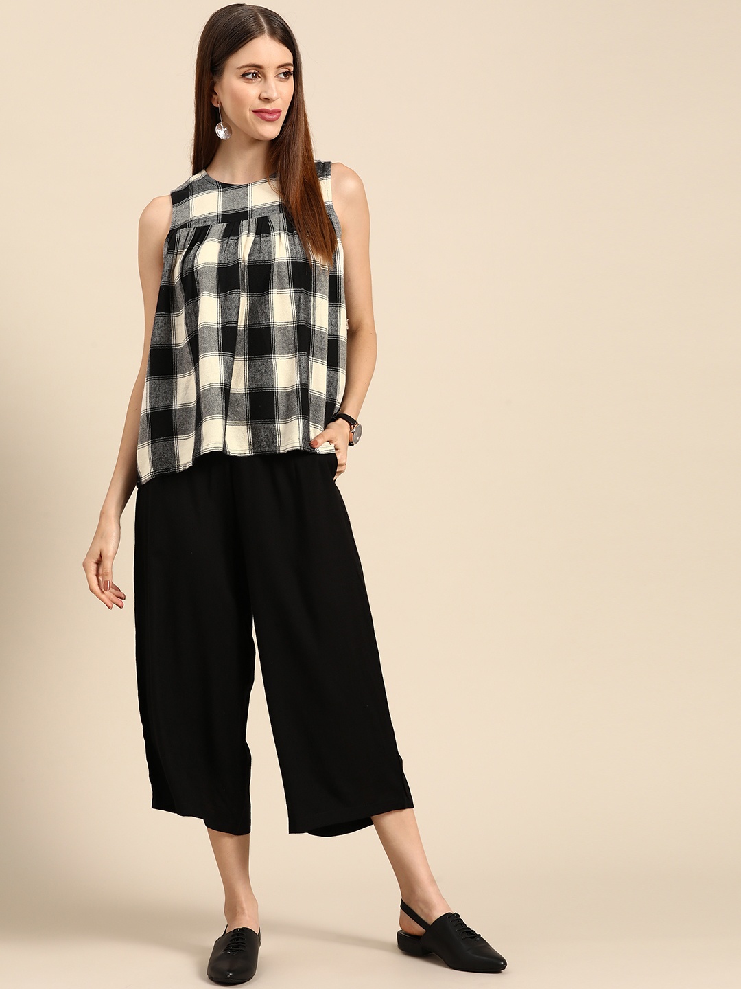 

Anouk Women Off White & Black Pleated Checked Pure Cotton Top with Palazzos