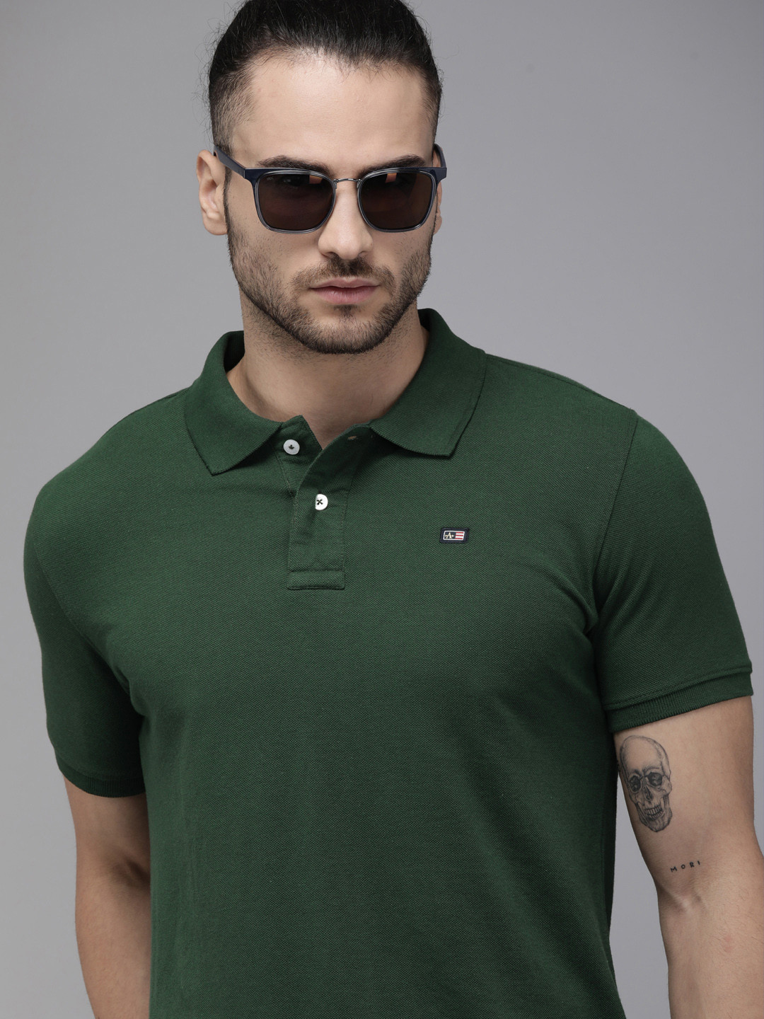 

Arrow Men Green Polo Collar T-shirt