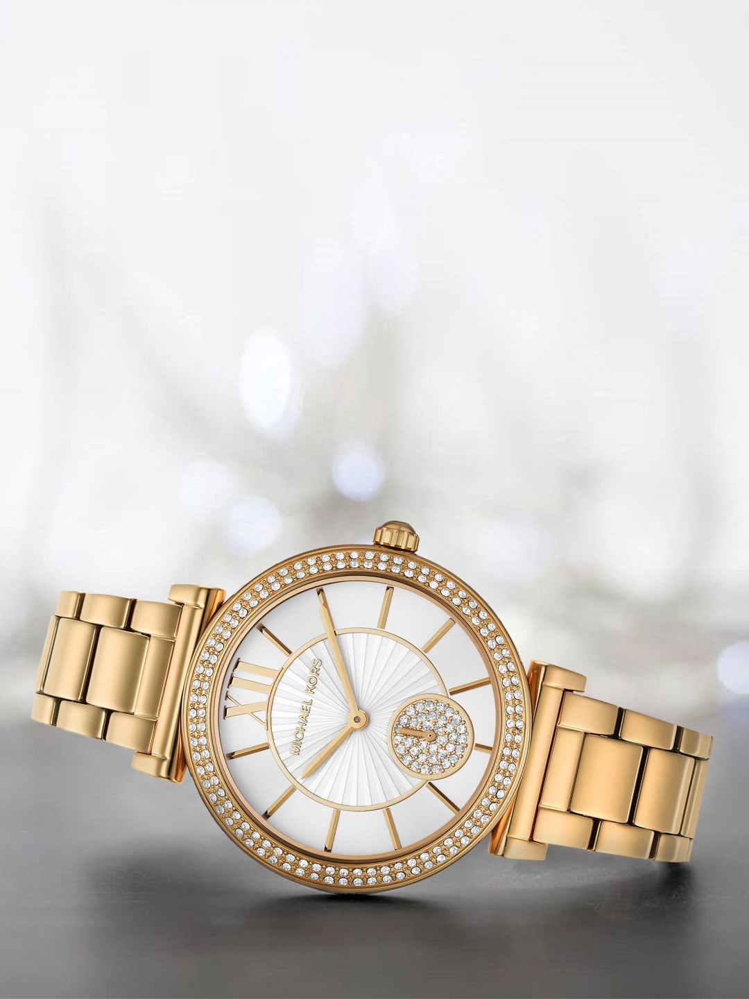 

Michael Kors Women White Embellished Dial & Gold Toned Stainless Steel Straps Analogue Watch