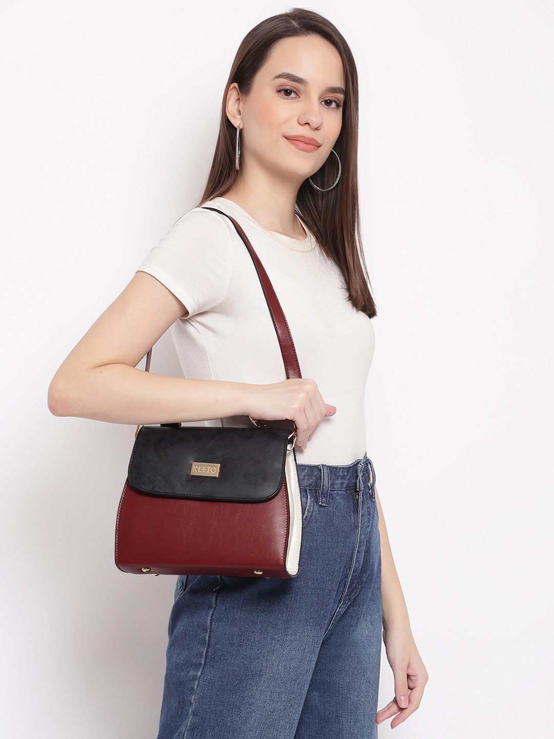 

KLEIO Colorblocked Shoulder Bag, Black