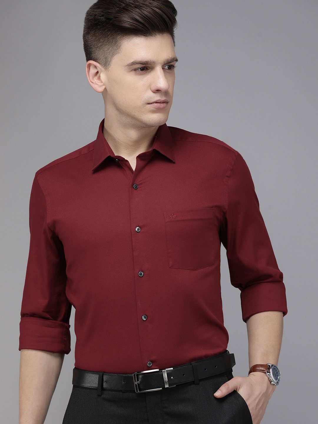 

Arrow Men Maroon Manhattan Slim Fit Formal Shirt