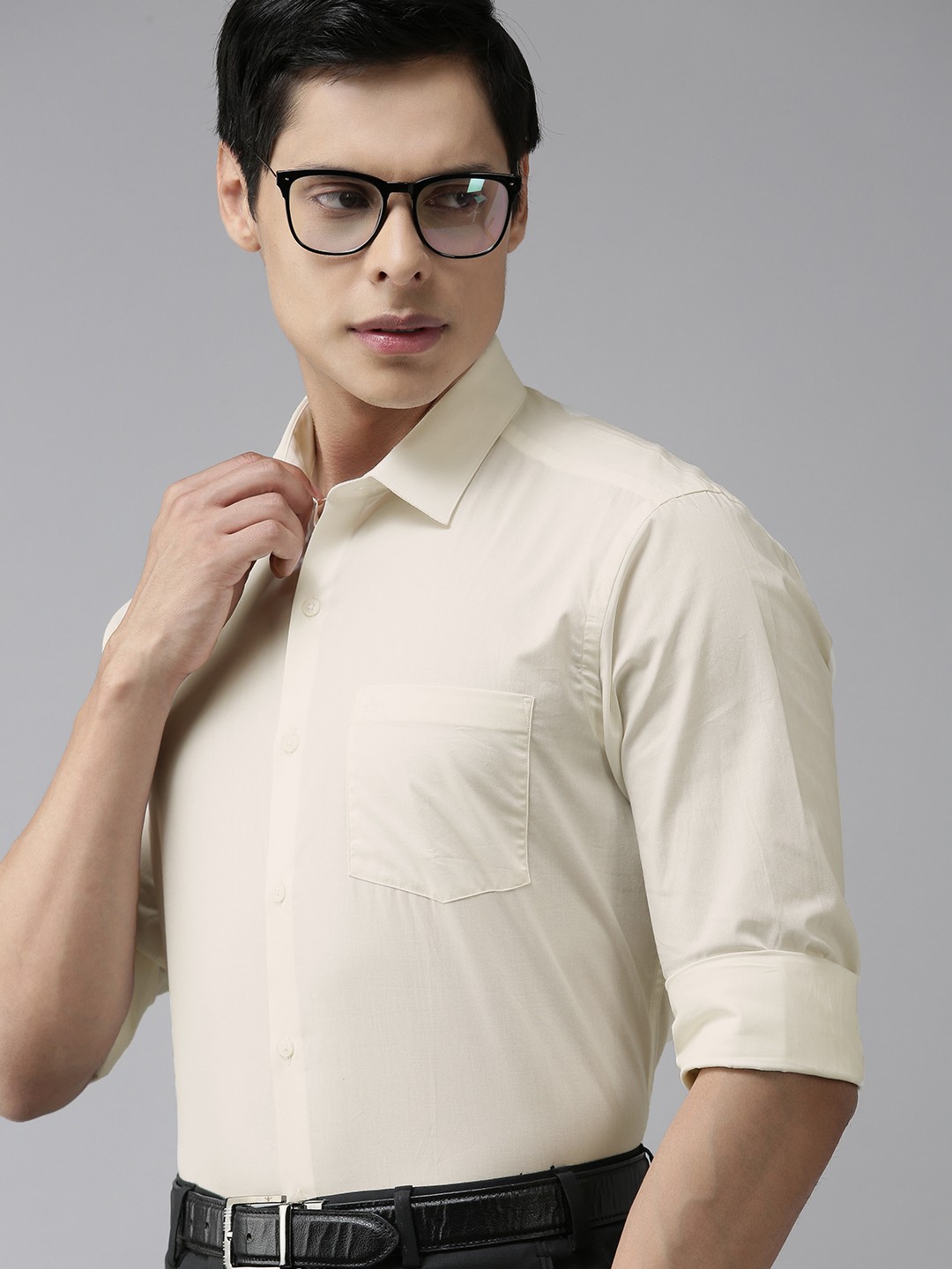 

Arrow Men White Slim Fit Opaque Formal Shirt