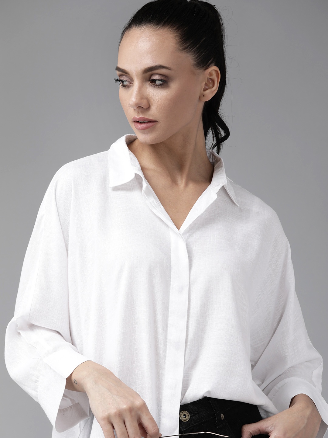 

Roadster Women White Solid Casual Shirt