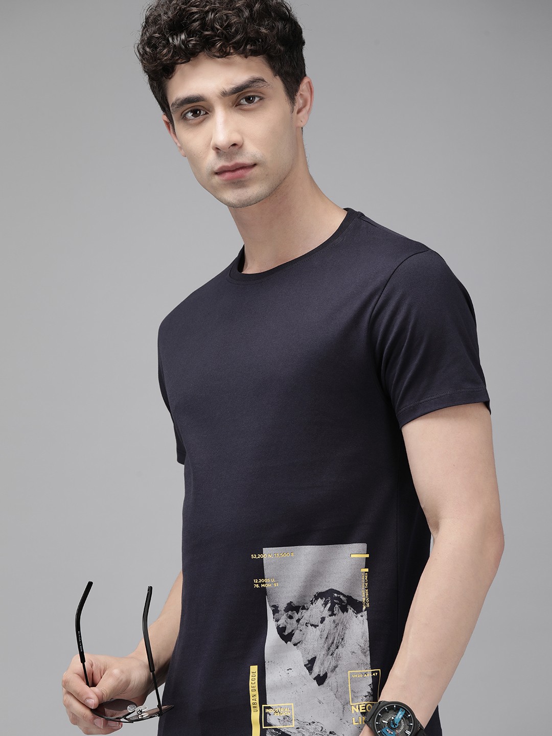 

Blackberrys Men Navy Blue Printed Slim Fit Pure Cotton T-shirt