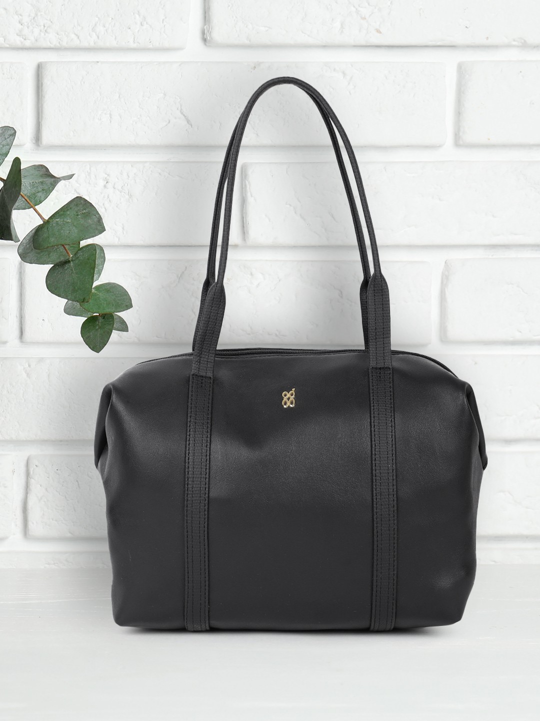 

Baggit Black Bowling Shoulder Bag