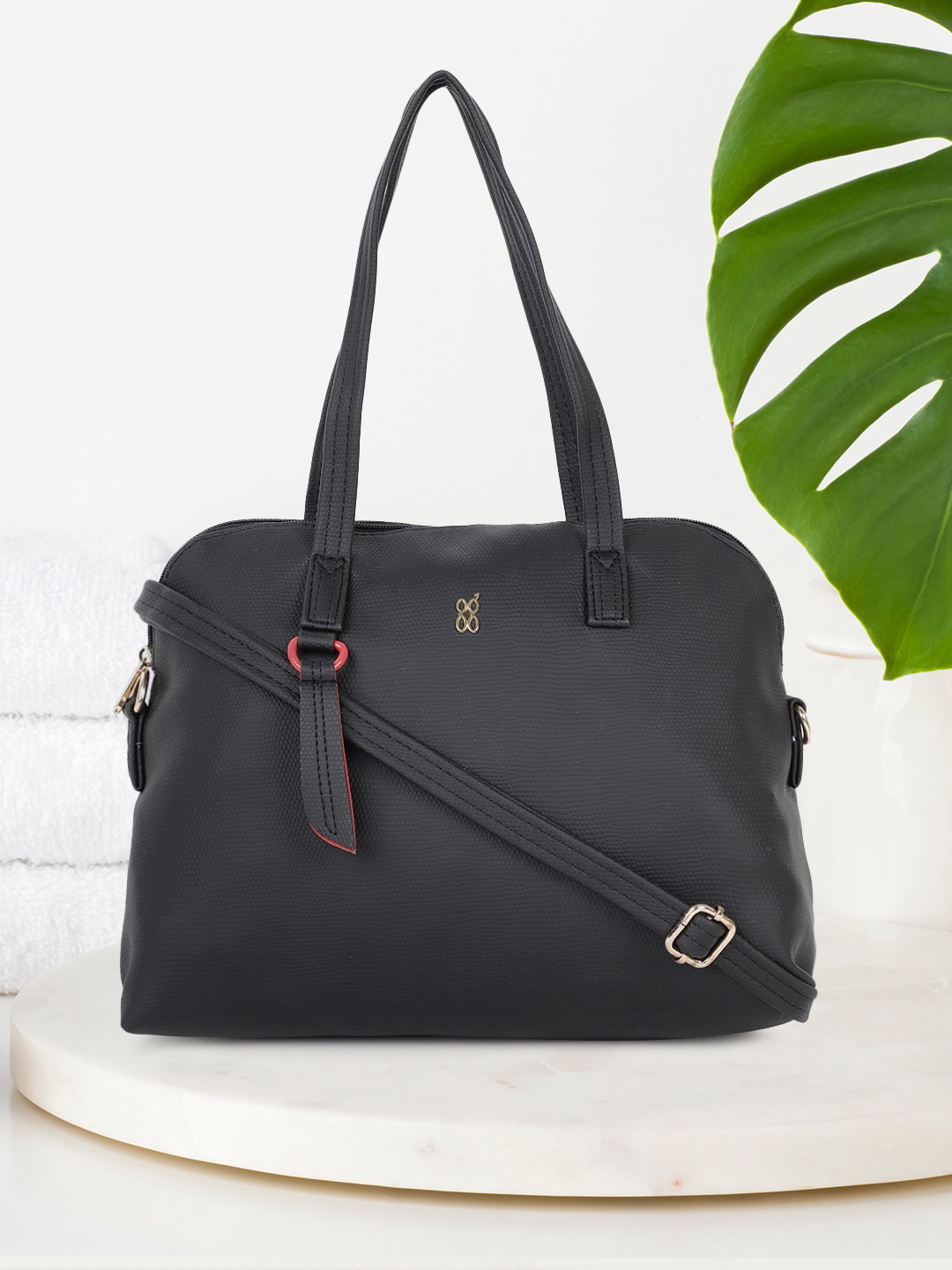 

Baggit Black Textured TIEN E FLOATER Structured Shoulder Bag