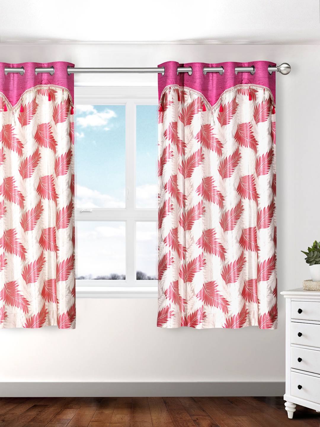 Cortina Beige & Pink Single Leaf Print Window Curtain