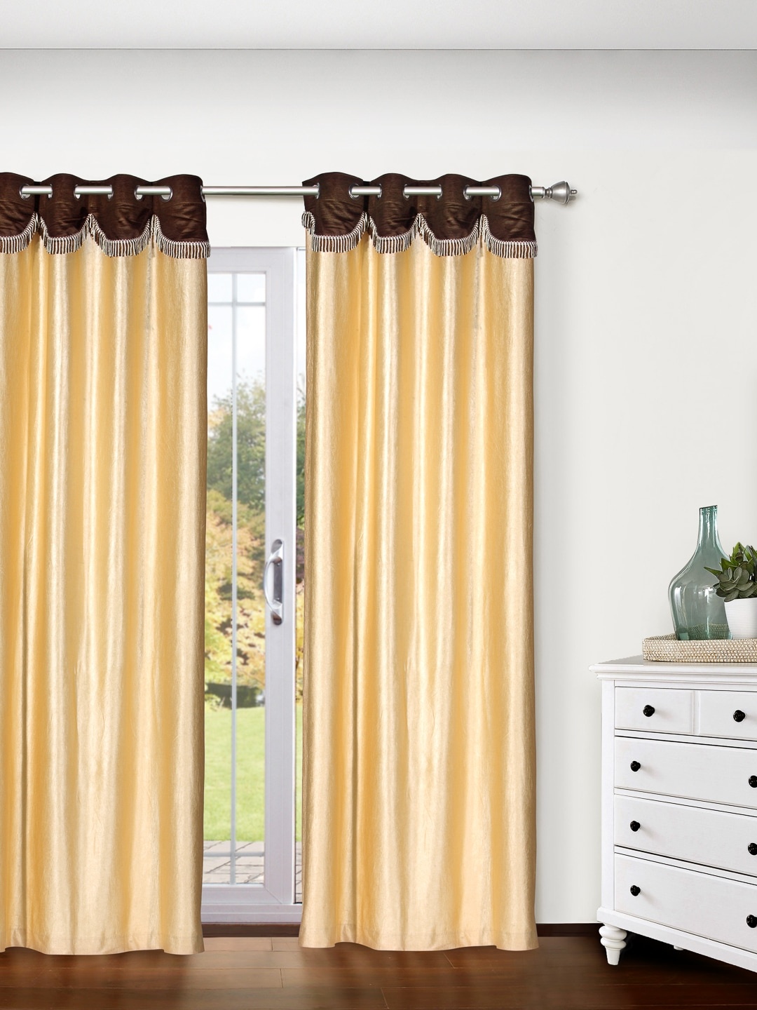 

Cortina Beige Single Long Door Curtain