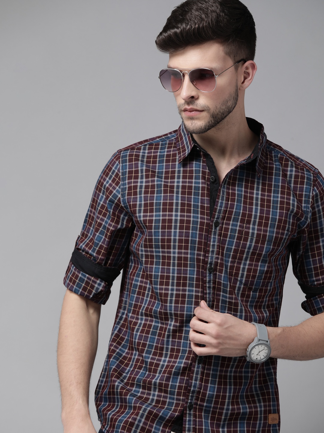 

Roadster Men Burgundy & Blue Checked Pure Cotton Sustainable Casual Shirt