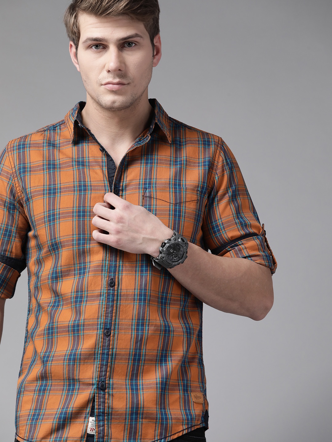 

Roadster Men Rust Brown & Navy Blue Pure Cotton Tartan Checks Checked Casual Shirt