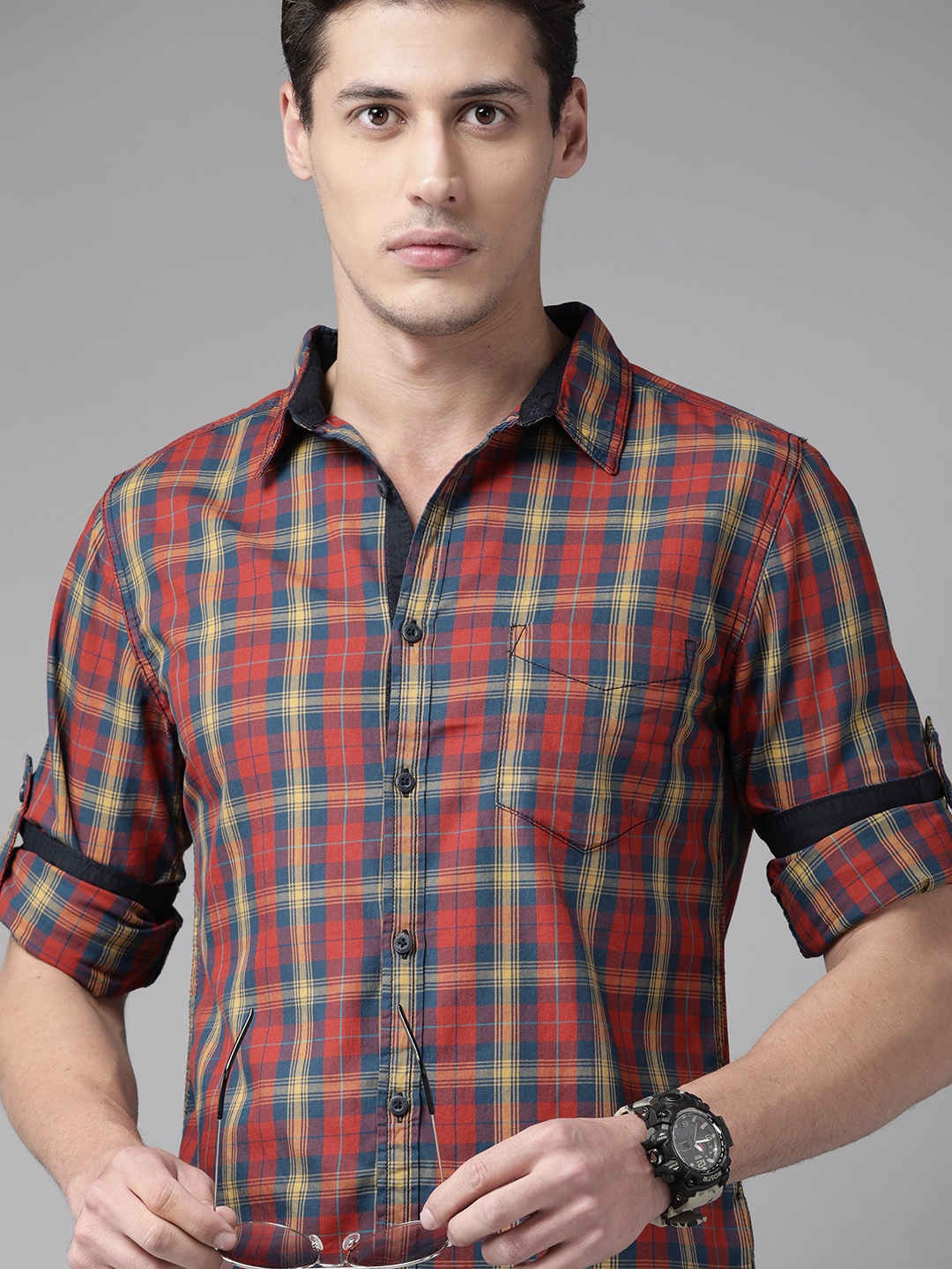 

Roadster Men Red Pure Cotton Tartan Checks Checked Casual Shirt