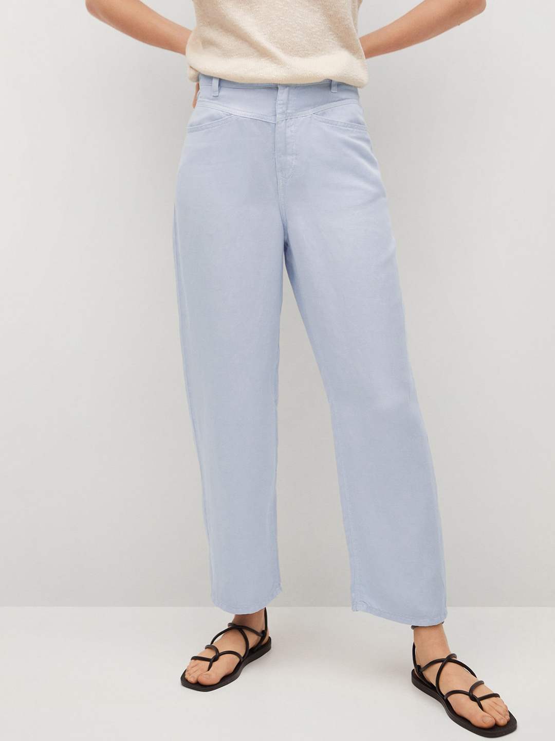 

MANGO Women Blue Solid Cropped Trousers