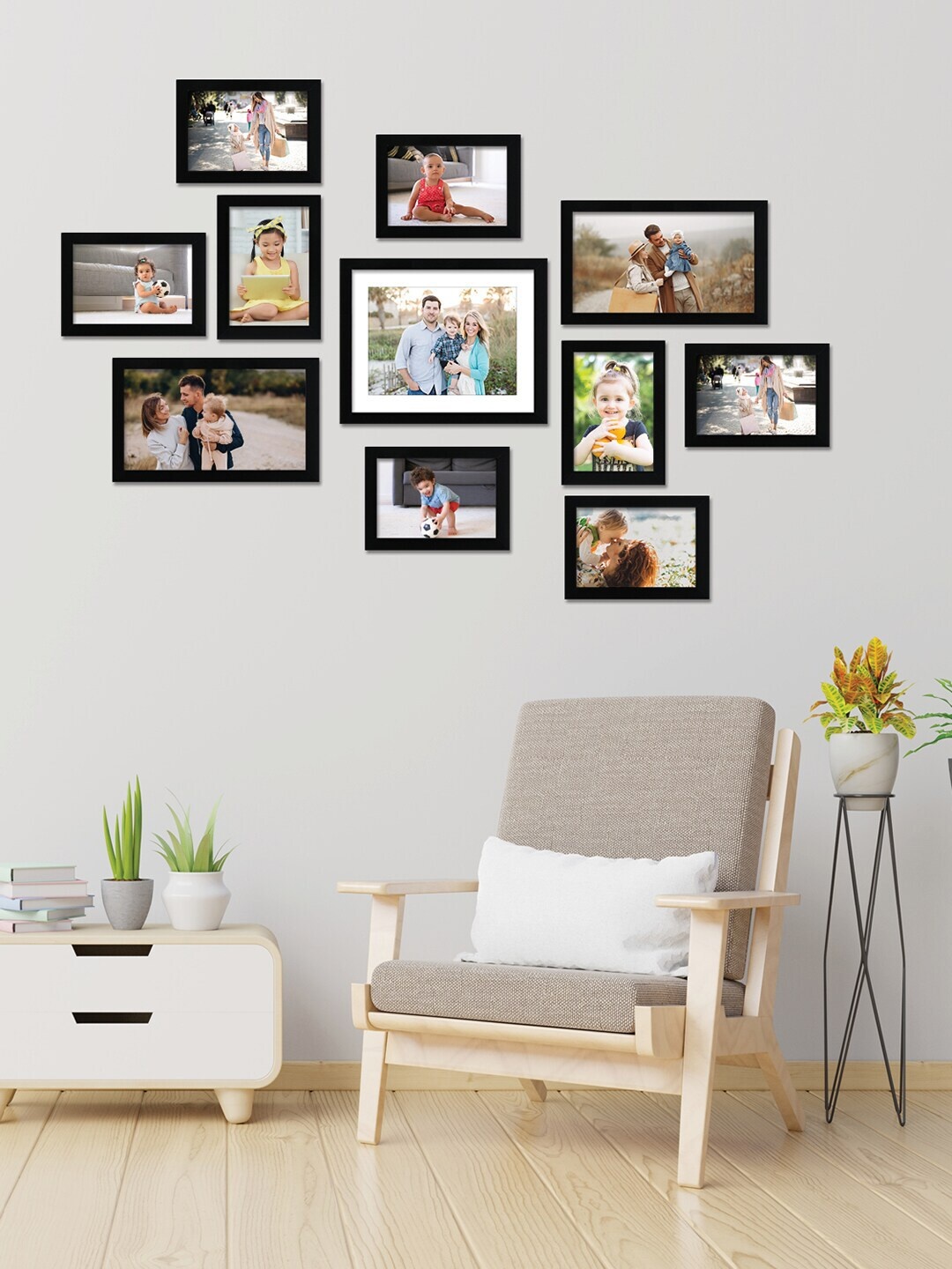 

RANDOM Set Of 11 Black Solid Individual Photo Frames