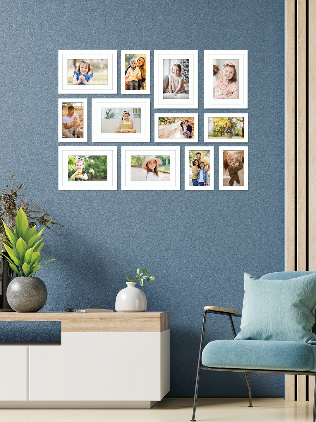 

RANDOM Set Of 12 White Solid Individual Photo Frames