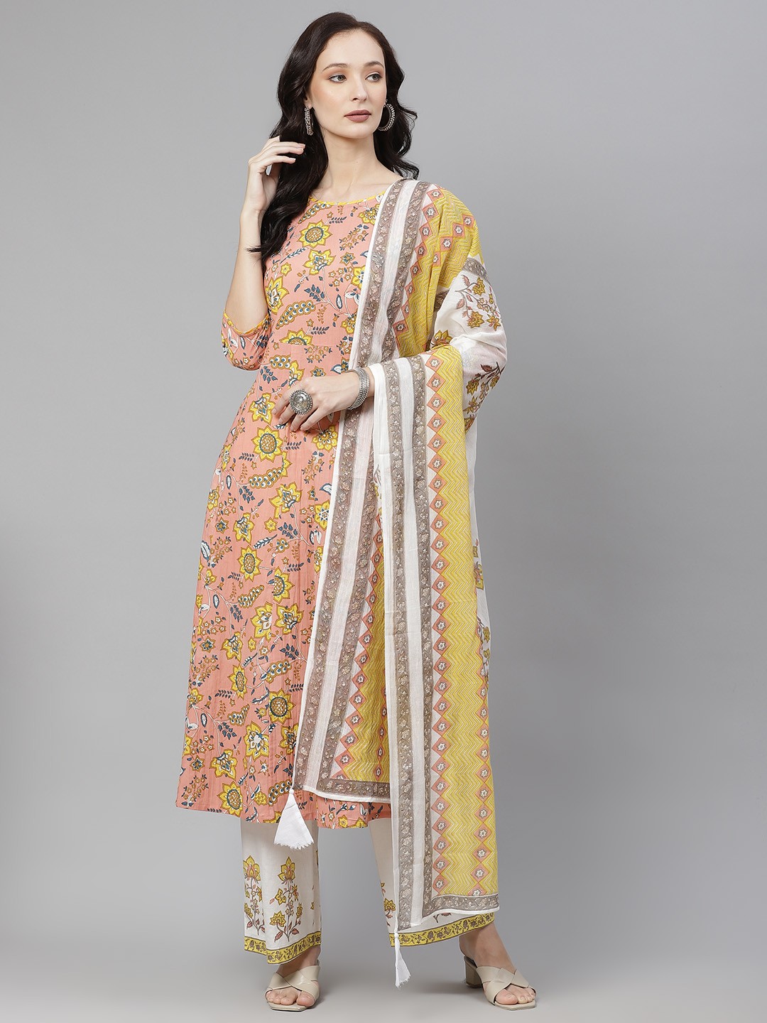

Yuris Women Peach-Coloured & Yellow Ethnic Motifs Cotton Kurta with Palazzos & Dupatta