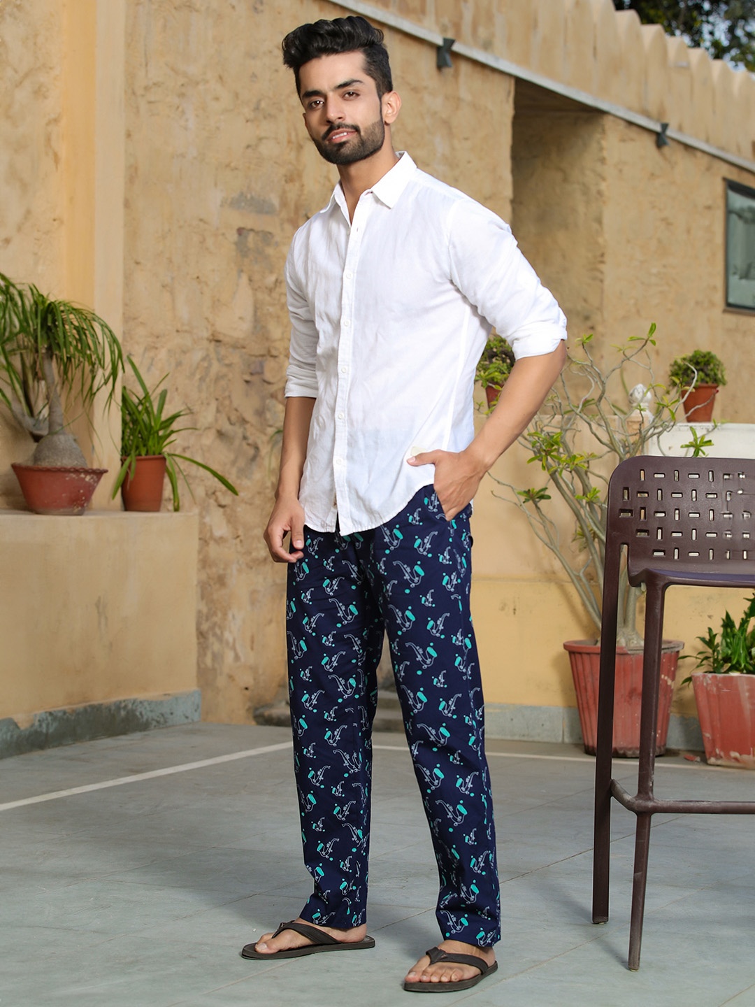

URBAN SCOTTISH Men Navy Blue & White Printed Pure Cotton Lounge Pants