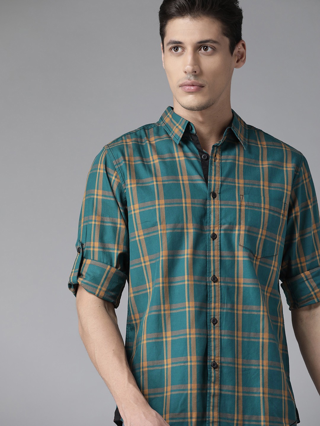 

Roadster Men Green & Beige Pure Cotton Checked Casual Shirt