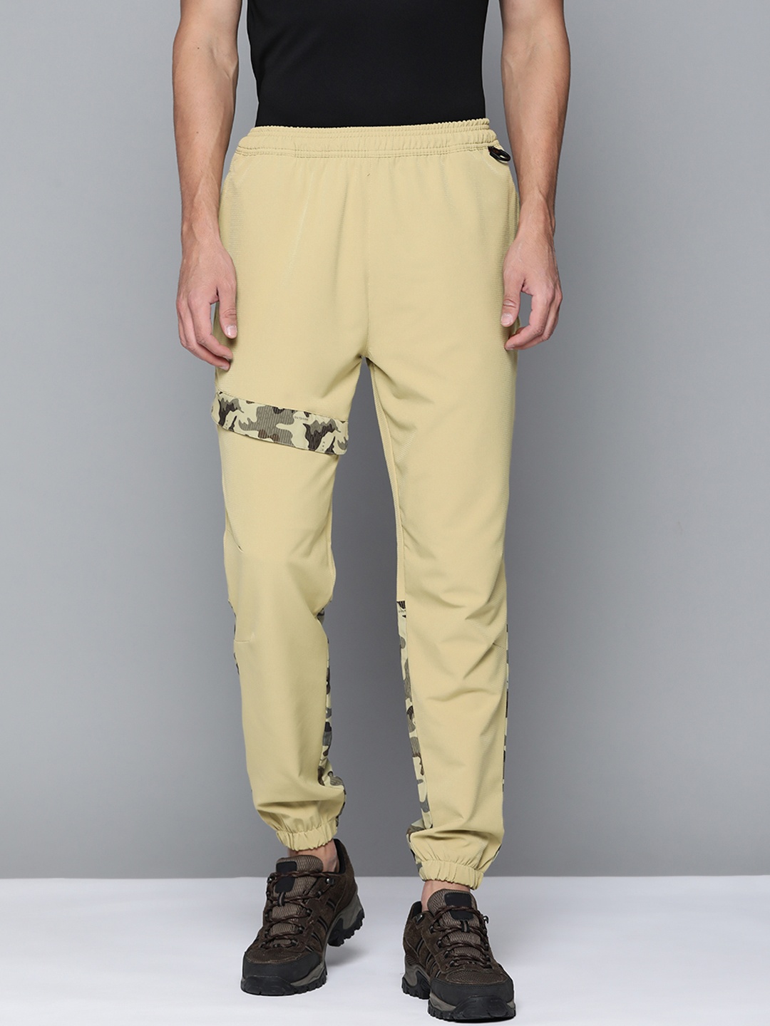 

HRX By Hrithik Roshan Outdoor Men Sponge Lycra Camouflage Track Pants, Khaki