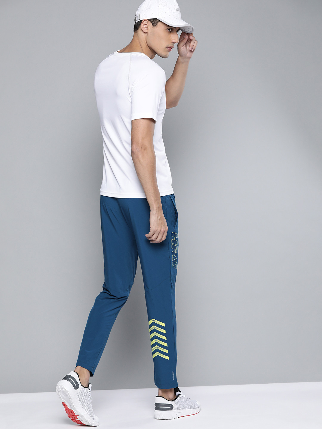 

HRX By Hrithik Roshan Training Men Blue Beast Rapid-Dry Brand Logo Track Pants, Navy blue