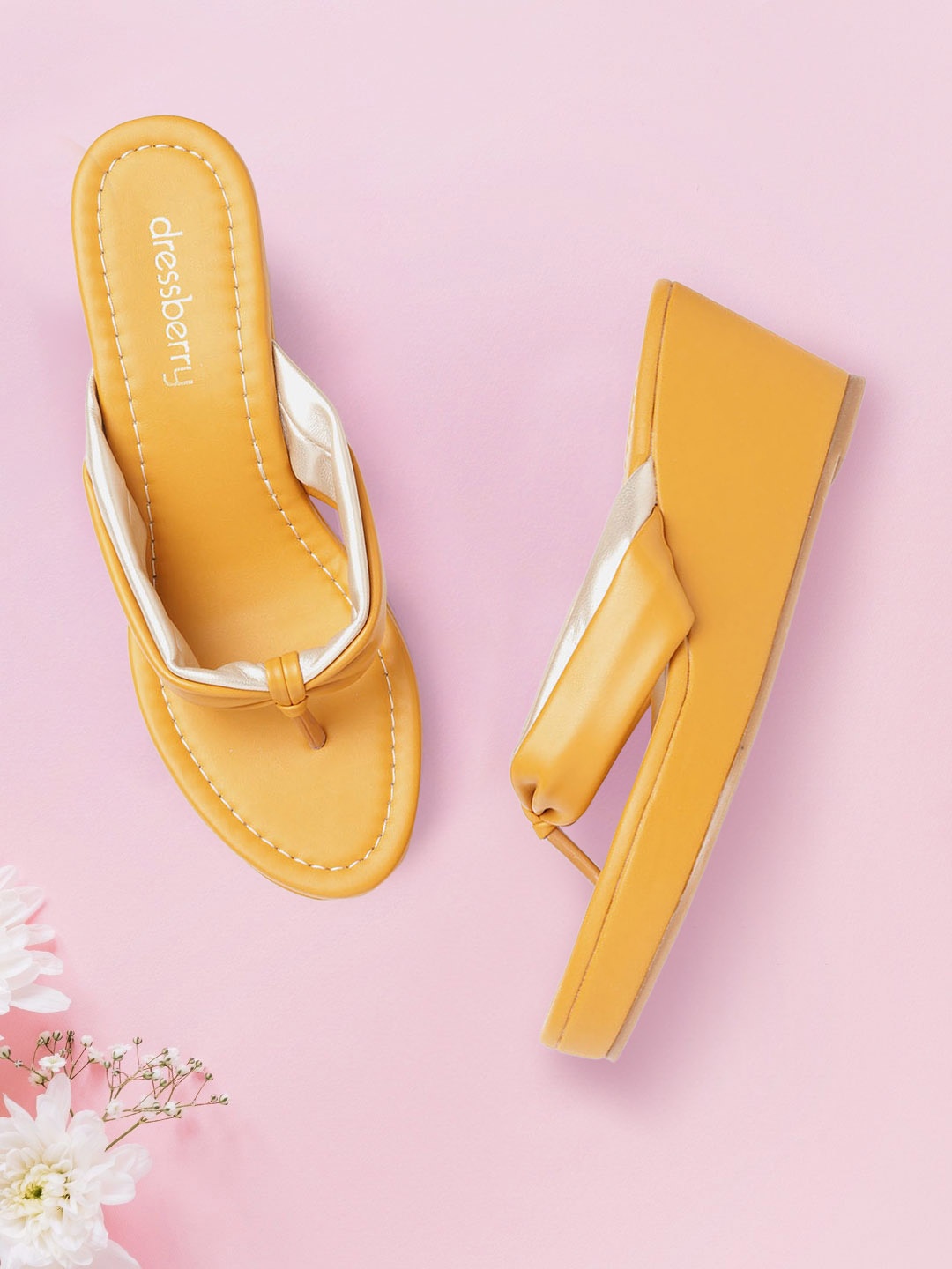 

DressBerry Women Mustard Yellow & Gold-Toned Colourblocked Wedges