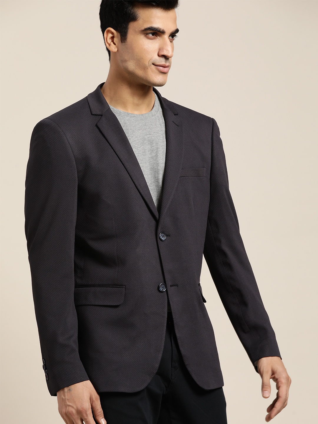 

INVICTUS Men Black Solid Single-Breasted Slim Fit Smart Casual Blazer