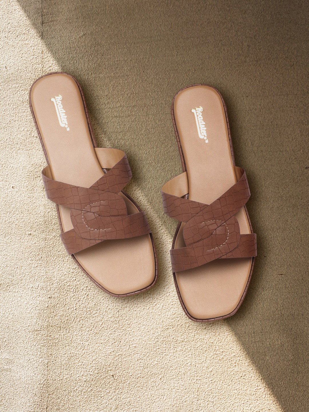

Roadster Women Brown Croc Textured Open-Toe Flats