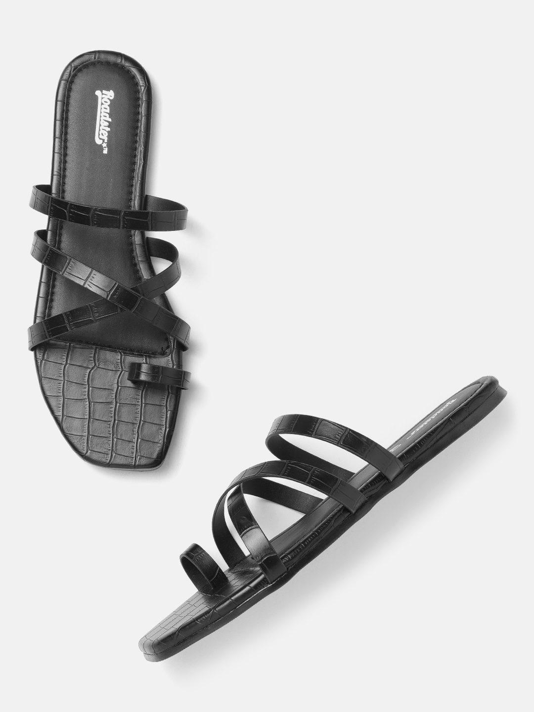 

Roadster Women Black Croc Textured Strappy One Toe Flats
