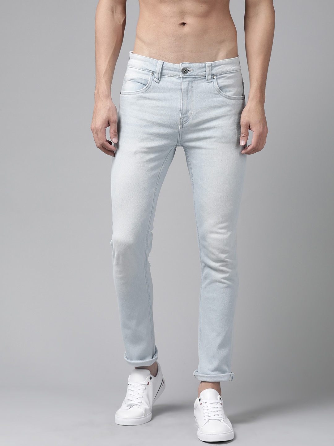 

Roadster Men Blue Slim Fit Light Fade Mid Rise Stretchable Jeans