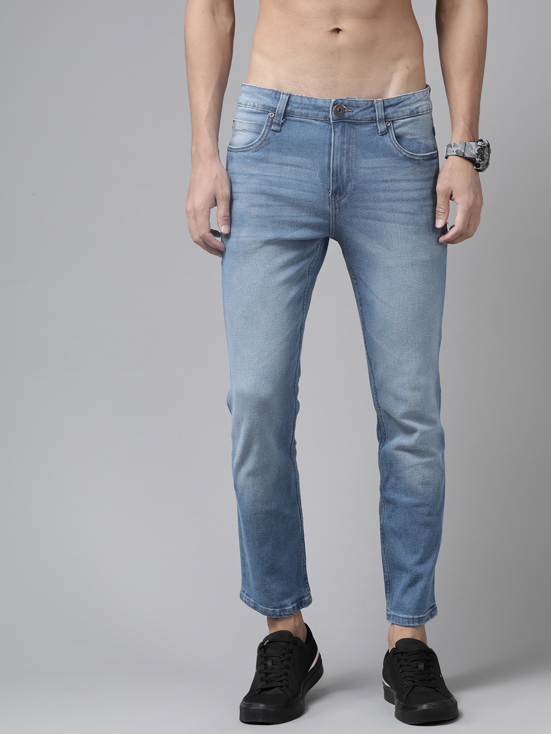 

Roadster Men Blue Light Fade Stretchable Jeans