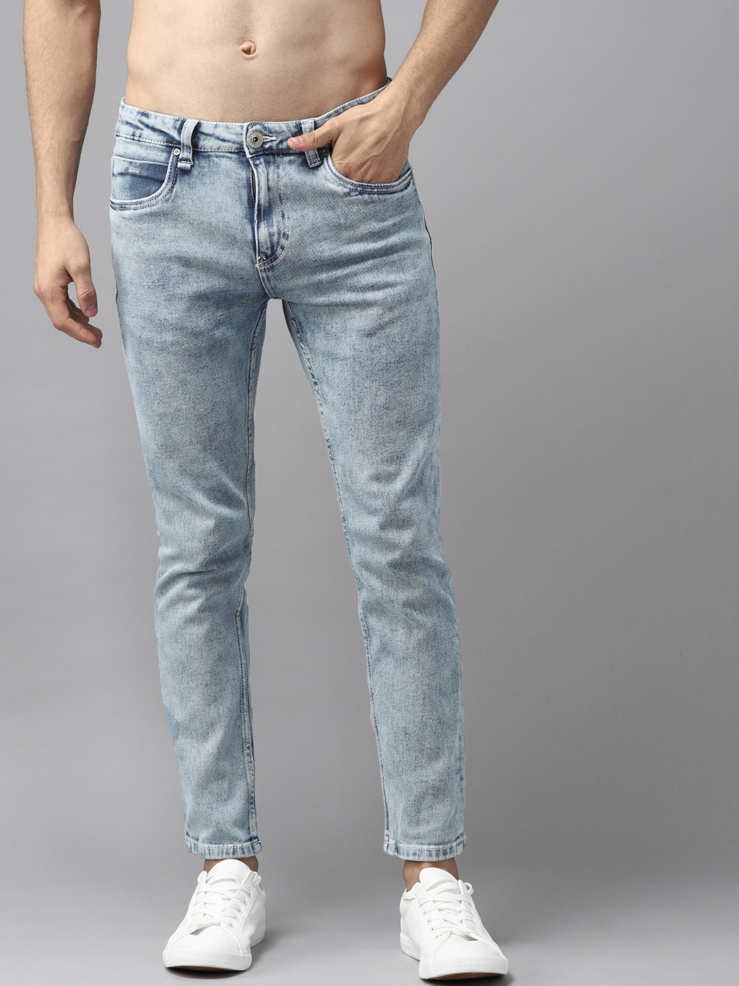 

Roadster Men Blue Slim Fit Light Fade Stretchable Jeans
