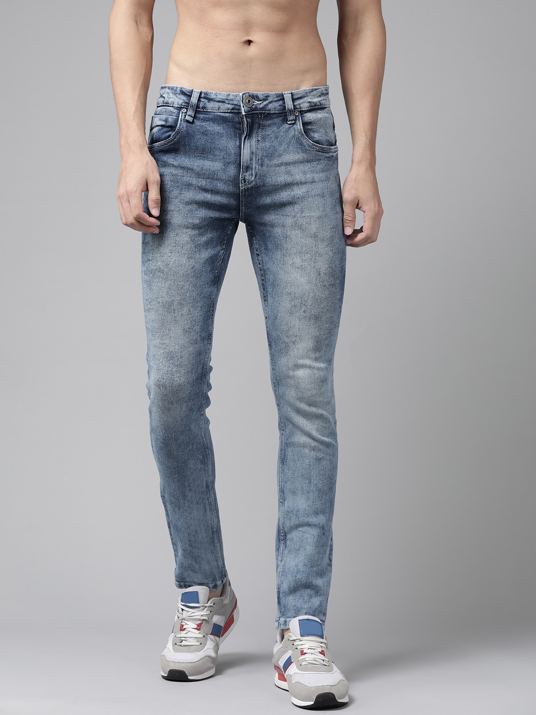 

Roadster Men Blue Slim Fit Heavy Fade Mid Rise Stretchable Jeans