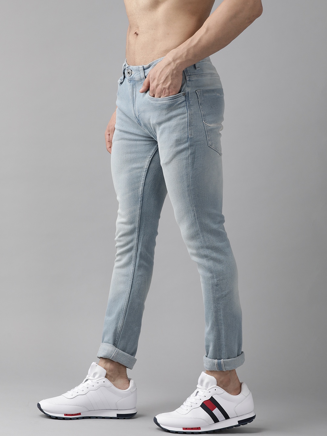 

Roadster Men Blue Skinny Fit Light Fade Stretchable Jeans