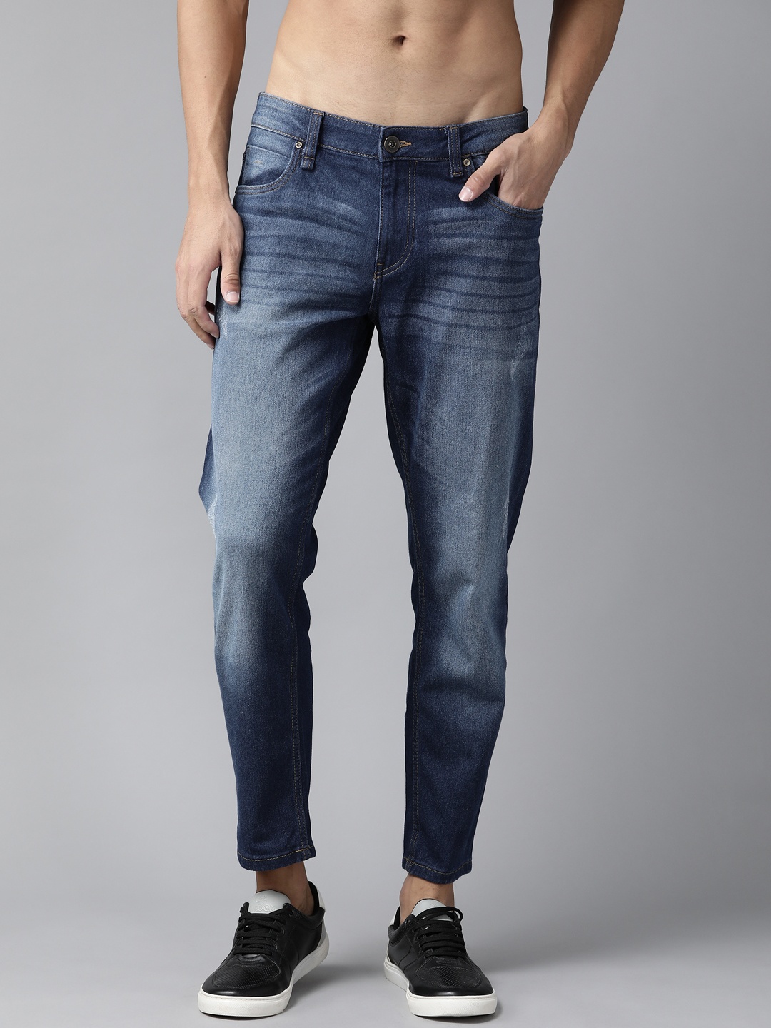 

Roadster Men Navy Blue Carrot Fit Stretchable Jeans