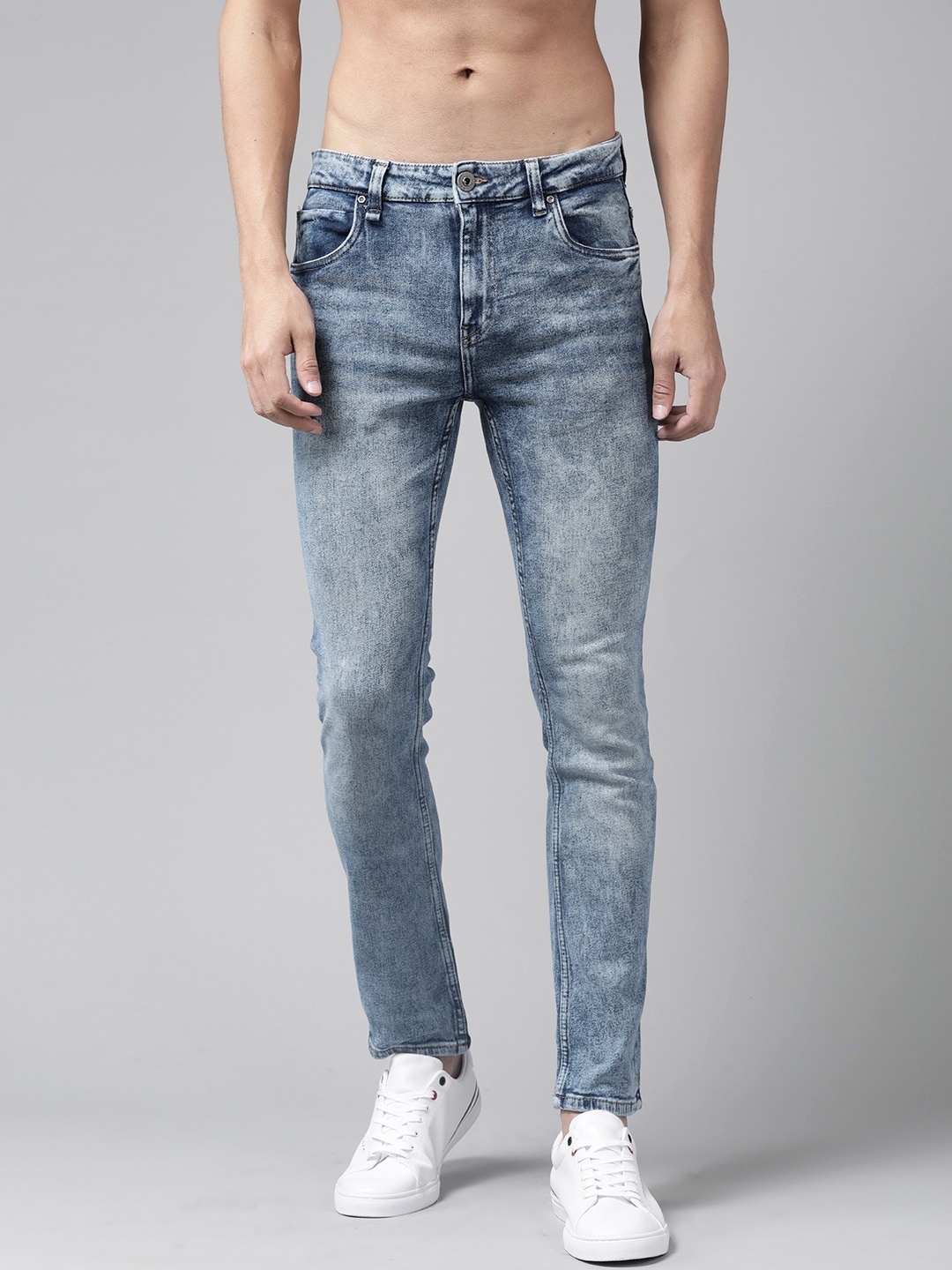 

Roadster Men Blue Slim Fit Heavy Fade Mid Rise Stretchable Jeans