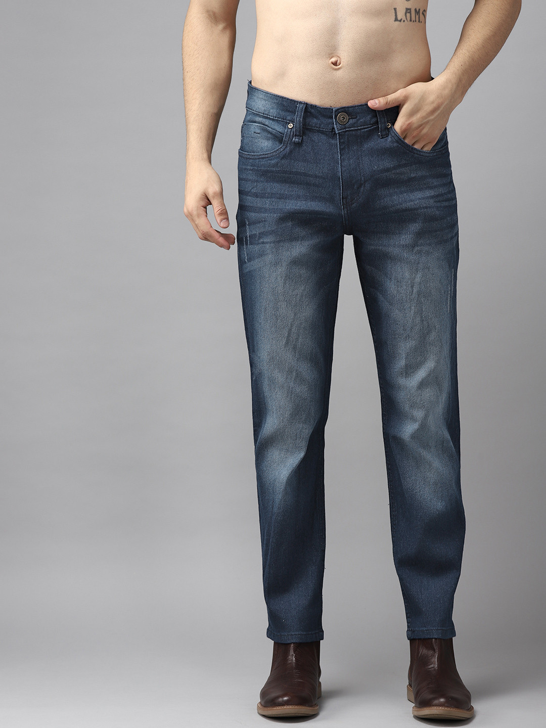 

Roadster Men Navy Blue Slim Tapered Fit Light Fade Stretchable Jeans