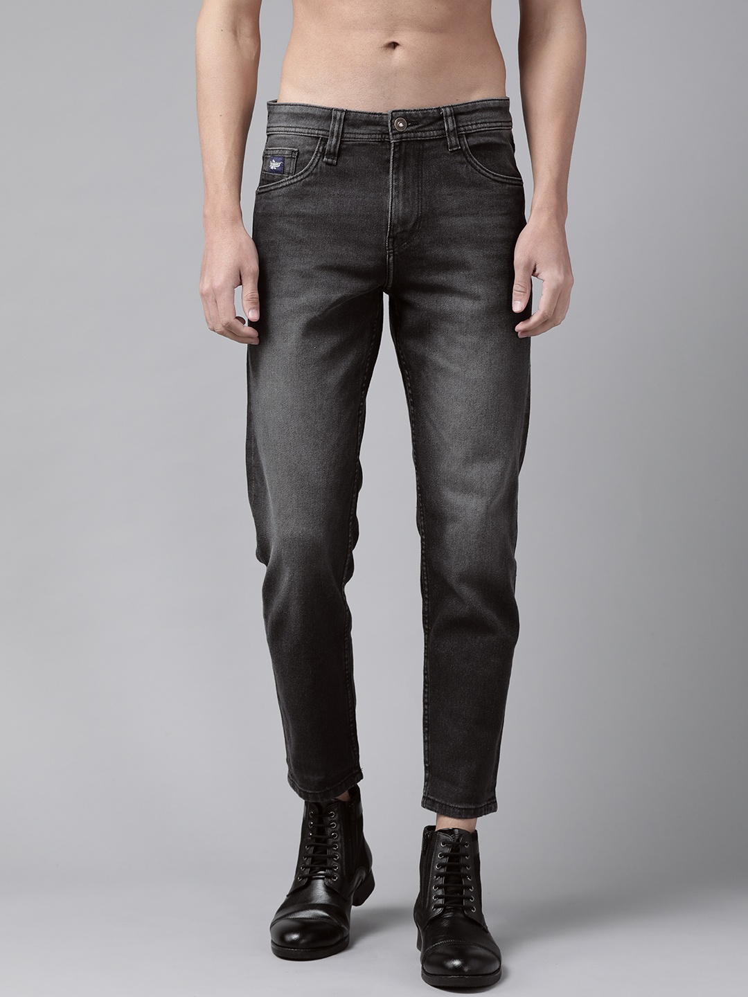 

Roadster Men Charcoal Grey Carrot Fit Light Fade Stretchable Jeans