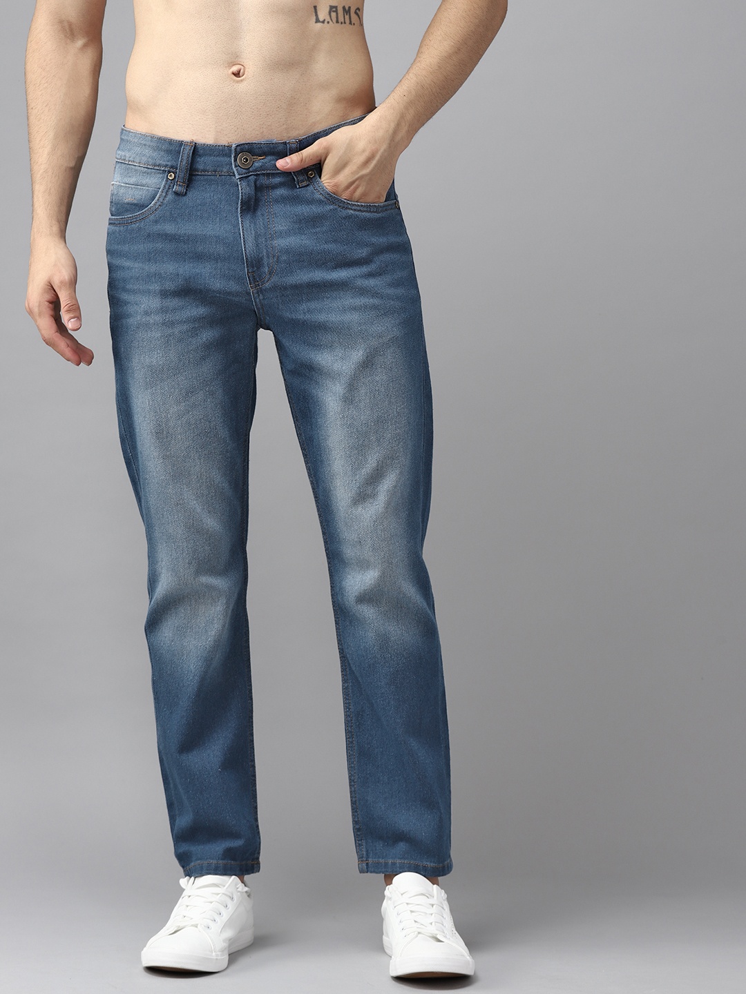 

Roadster Men Blue Slim Tapered Fit Light Fade Stretchable Jeans