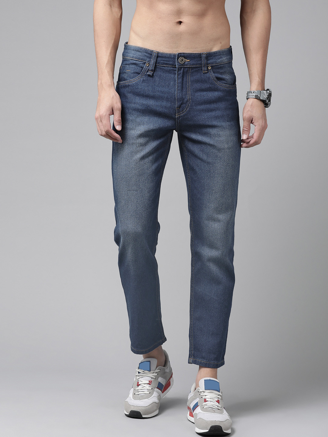 

Roadster Men Black Light Fade Stretchable Jeans