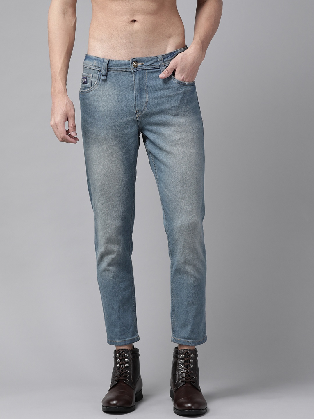 

Roadster Men Blue Carrot Fit Heavy Fade Stretchable Jeans